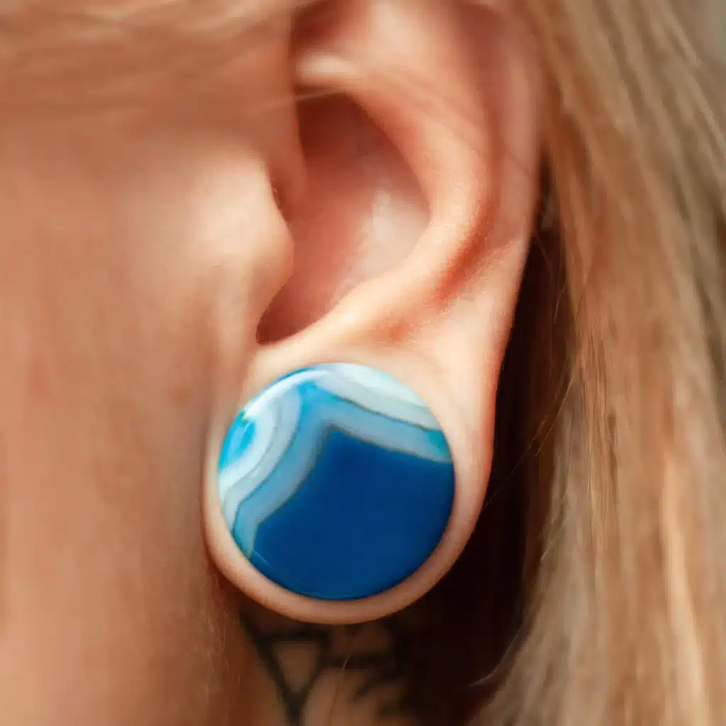 פלאג אגט כחול פסים דוגמה על אוזן